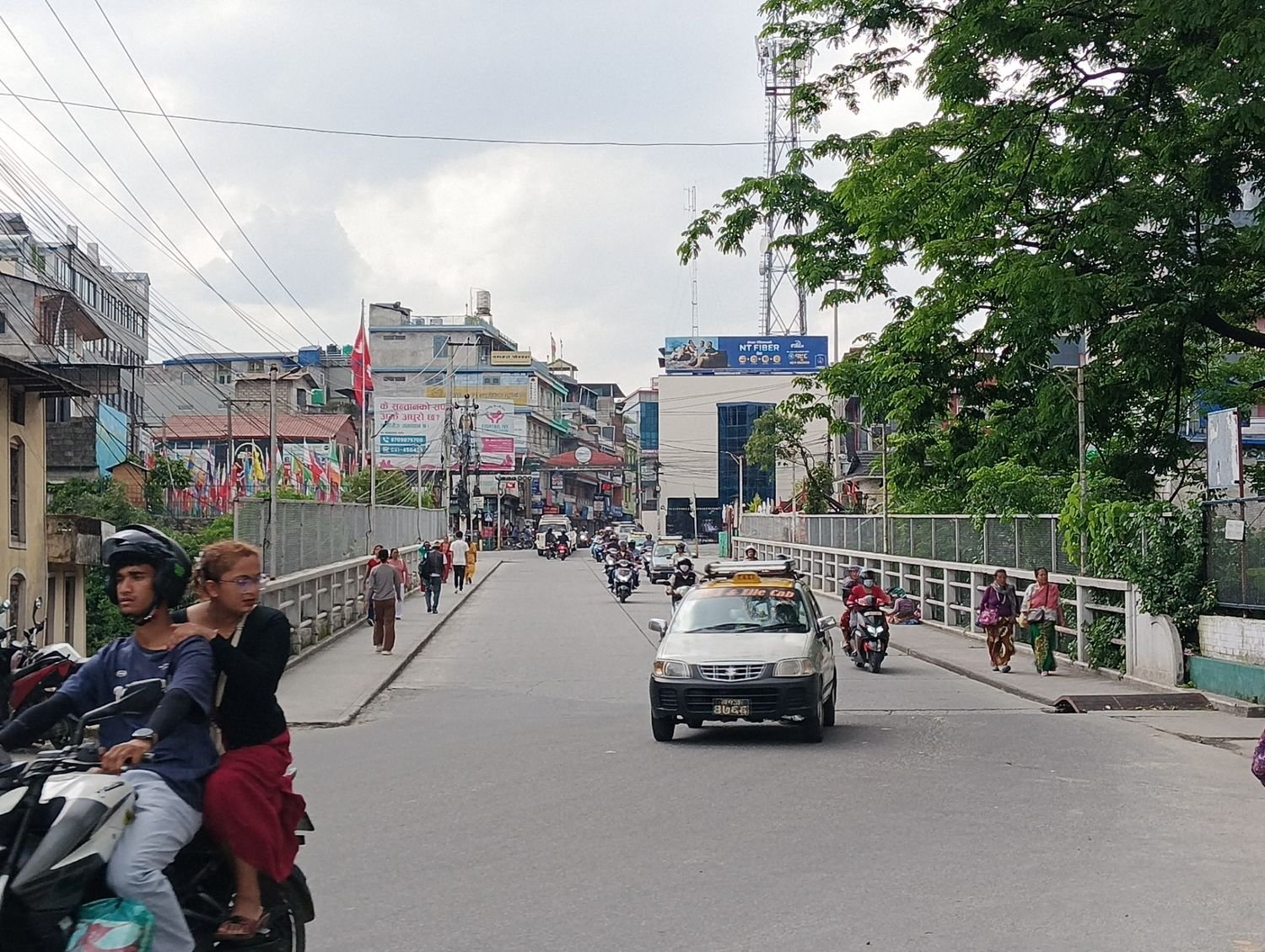 Mahendrapul Bridge crossing the Seti River Gorge connecting Ranipauwa to Mahendrapul bazaar in Pokhara